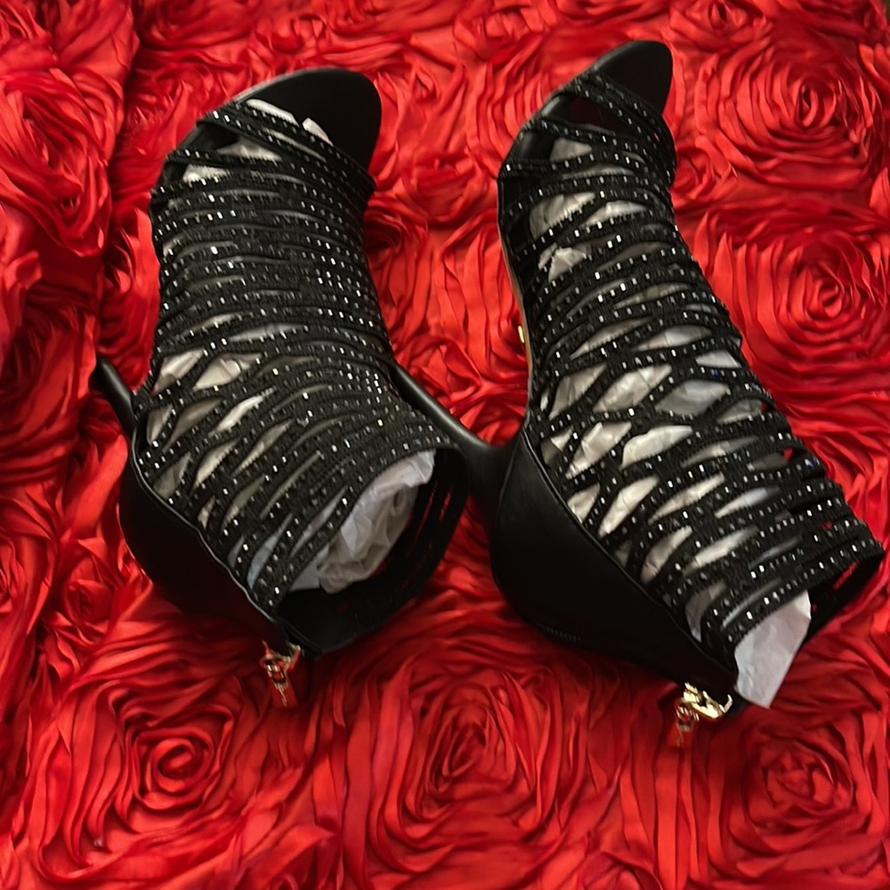 Bebe Heels - Picture 2 of 5